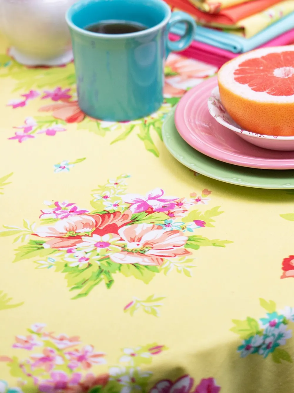 April Cornell Tablecloths|Charming Sunshine Round Tablecloth, 88"