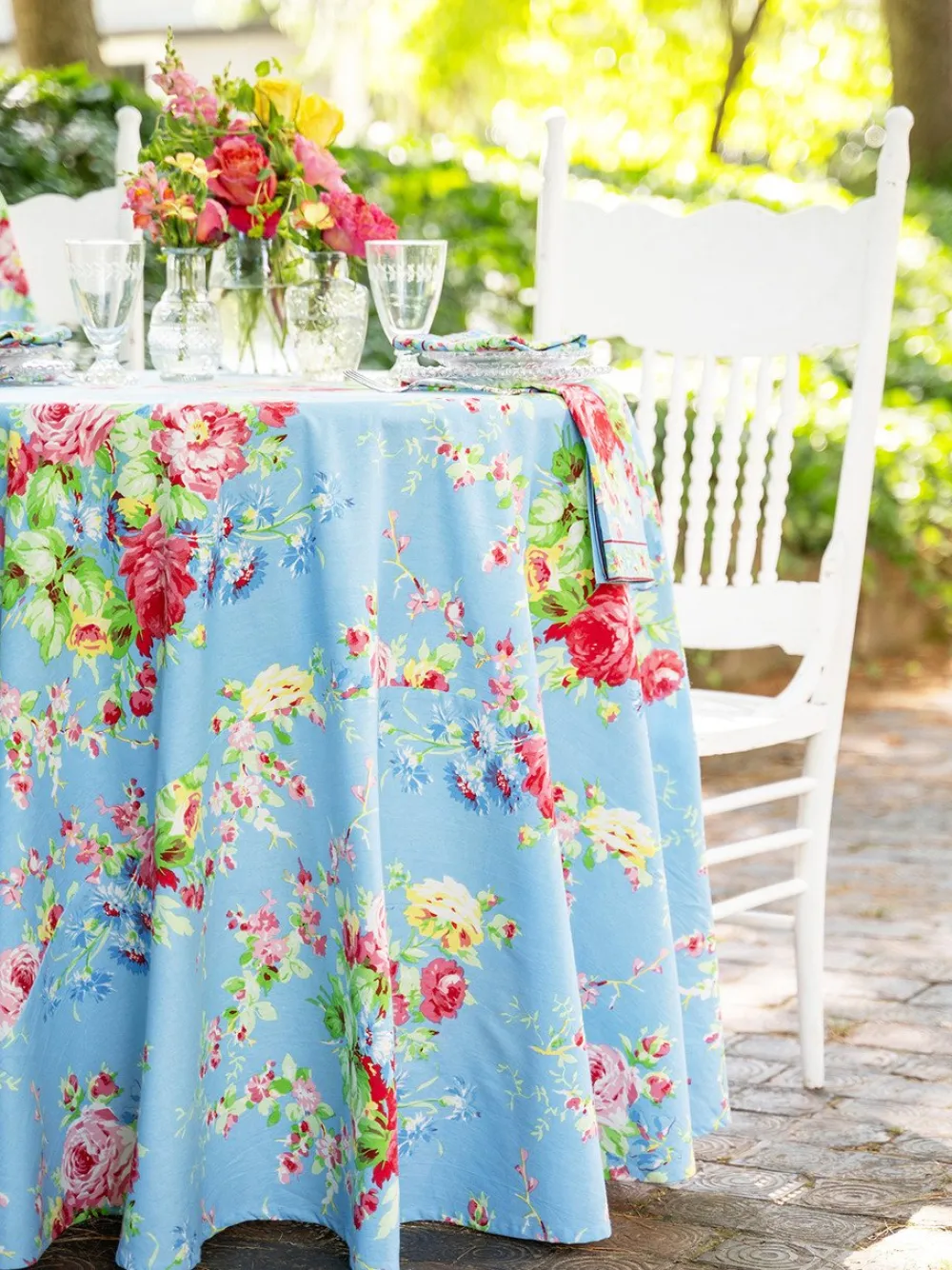 April Cornell Tablecloths|Cottage Rose Sky Blue 88" Round Tablecloth