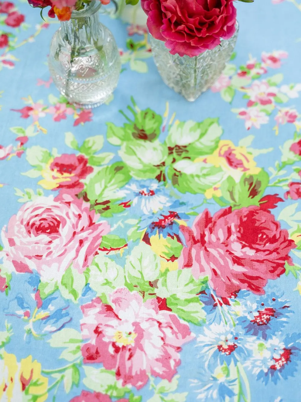 April Cornell Tablecloths|Cottage Rose Sky Blue 88" Round Tablecloth