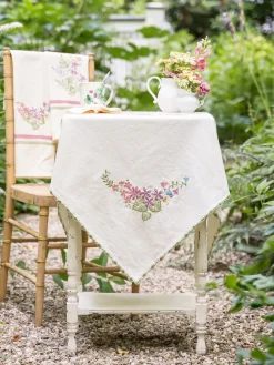 April Cornell Tablecloths|Garden Embroidered Tablecloth, 36" x 36"