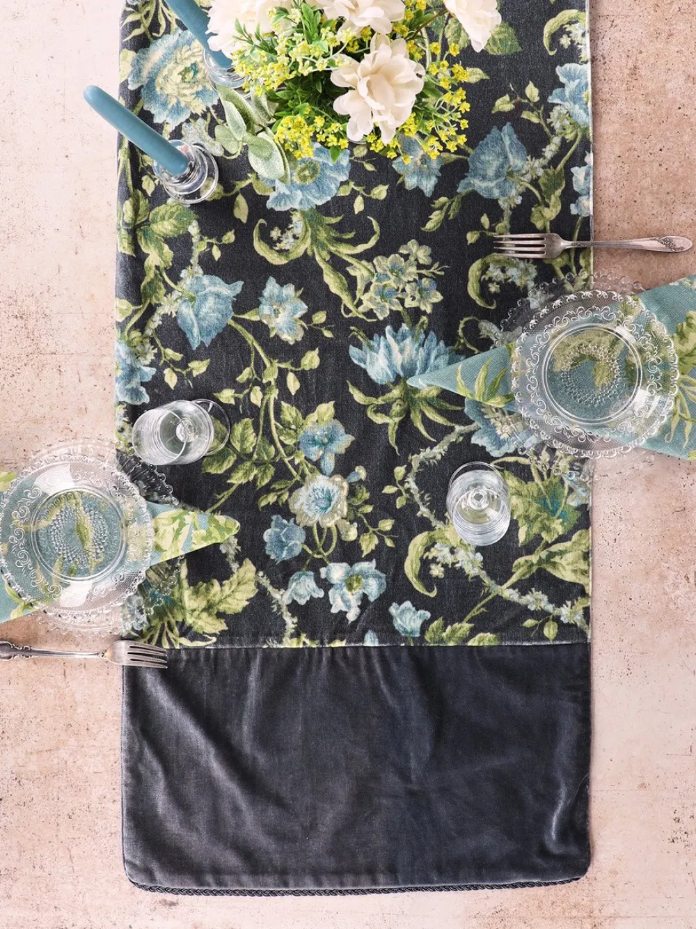April Cornell Table Runners|Lillian Velvet Runner (Charcoal)