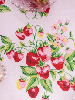 April Cornell Tablecloths|Strawberry Basket 88" Round Tablecloth (Sorbet)