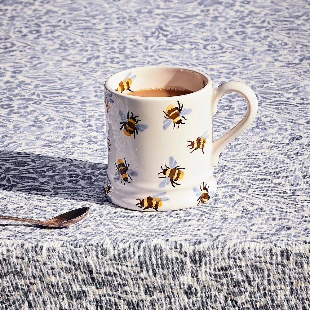 Emma Bridgewater Emma Bridgewater|Assorted Mugs|Bumble Bee 1/2 Pint Mug