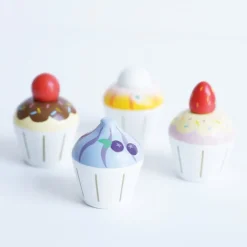 Le Toy Van Toys|Petit Four Cupcakes