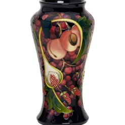 Moorcroft Pottery Vases|Moorcroft Pottery|Queens Choice Vase 95/10