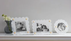 Picture Frames|Round Scallop Acrylic Frame
