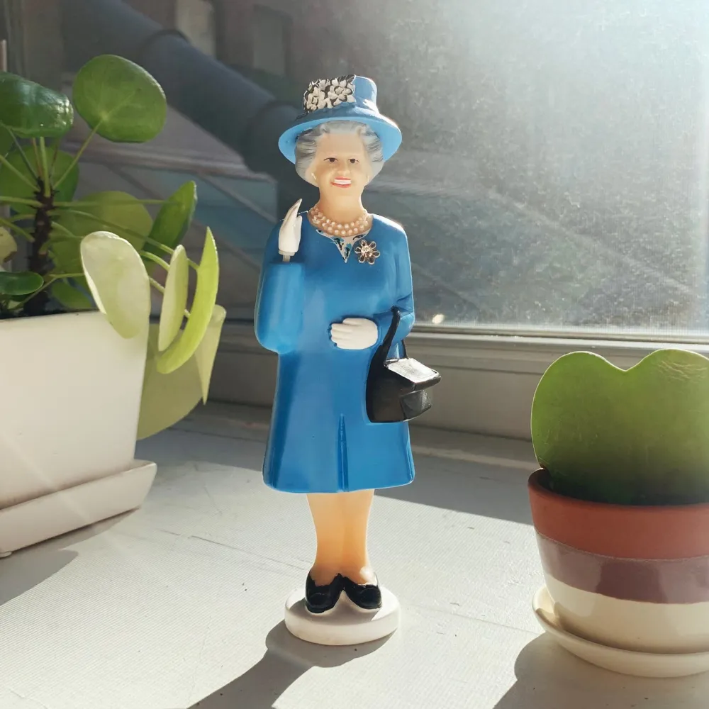 Souvenirs|Cultural Icons|Solar Queen (Derby Edition)