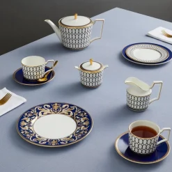 Wedgwood Teapots|Renaissance Gold Teapot
