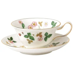 Wedgwood Teacups & Saucers|Wild Strawberry Peony Teacup & Saucer